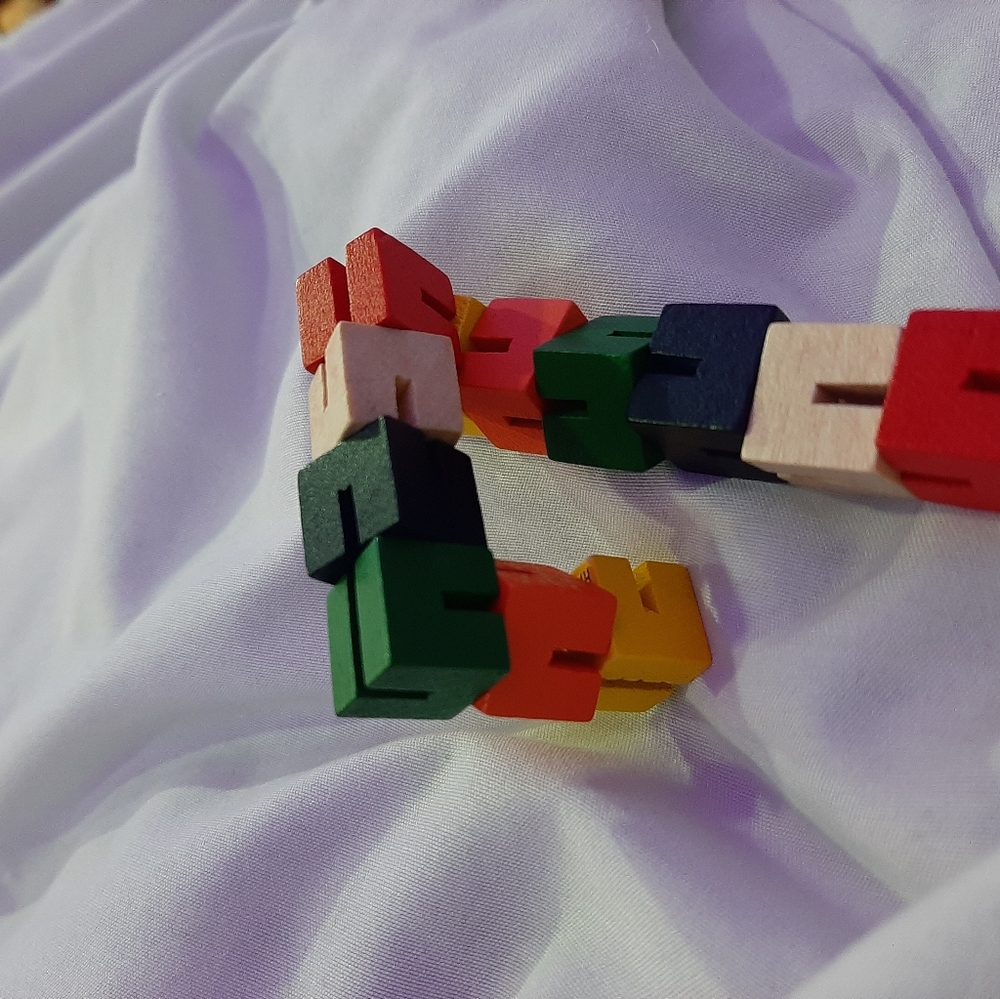 Wooden tangle (fidget toy)